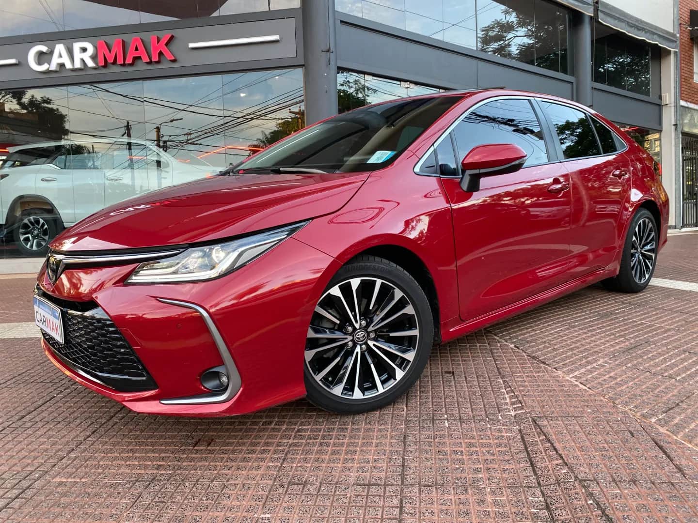 TOYOTA COROLLA color plata