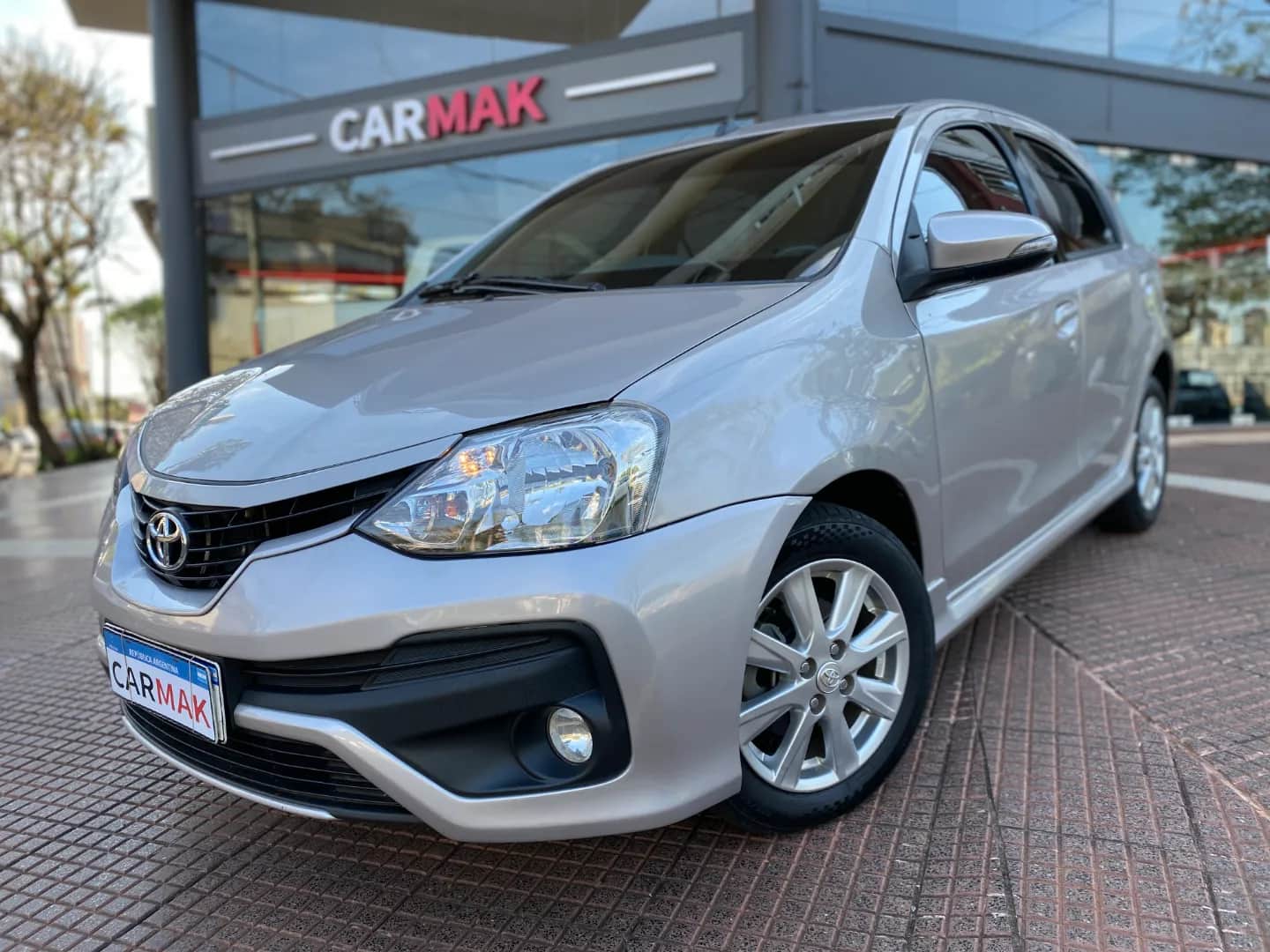 TOYOTA ETIOS - Vista principal
