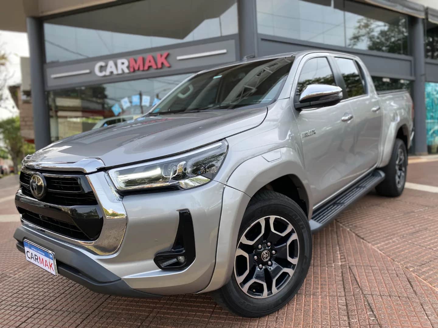TOYOTA HILUX - Vista principal
