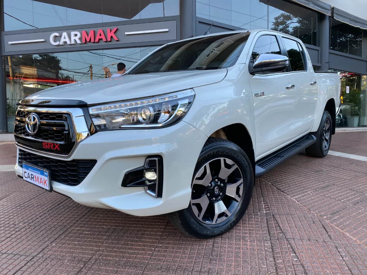TOYOTA HILUX - Vista principal