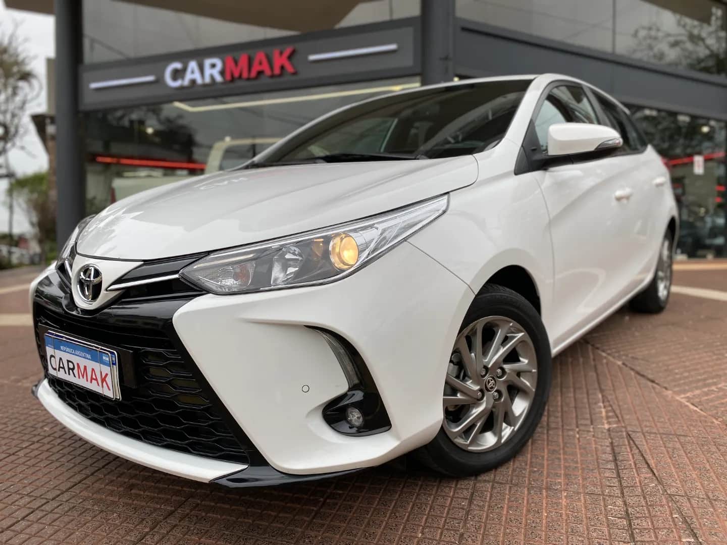 TOYOTA YARIS - Vista principal