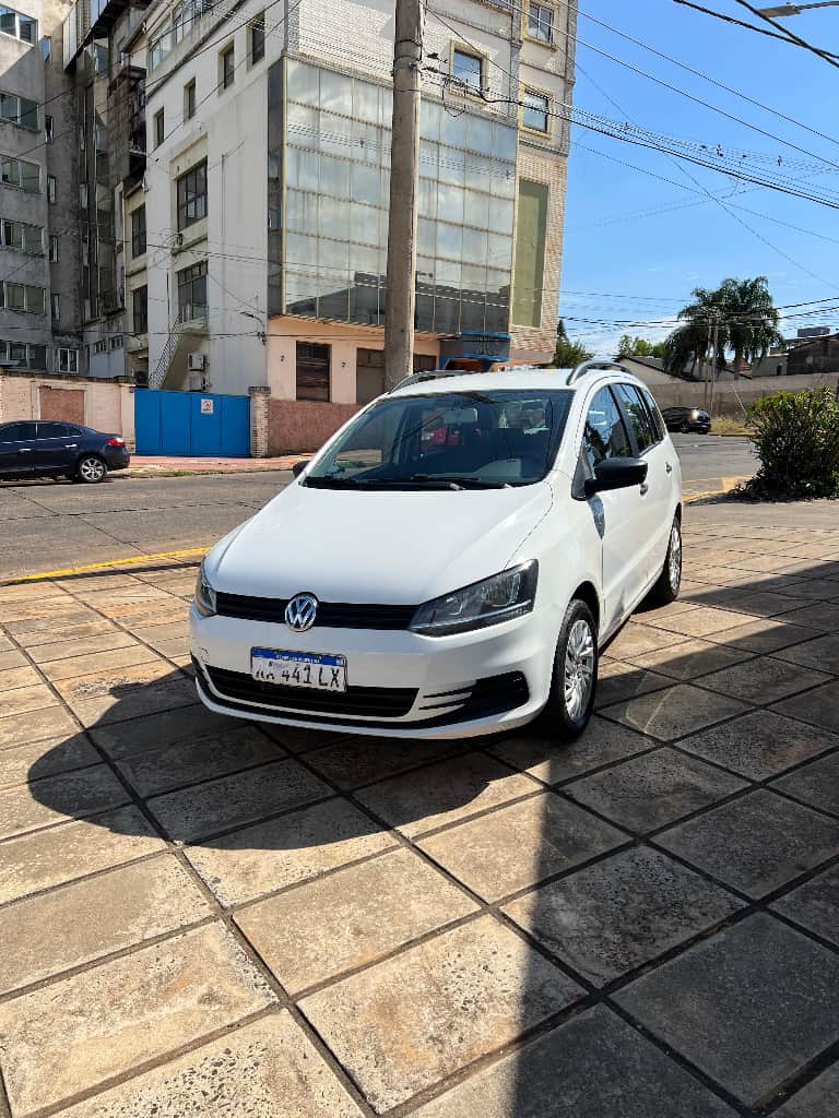 VOLKSWAGEN SURAN - Vista principal