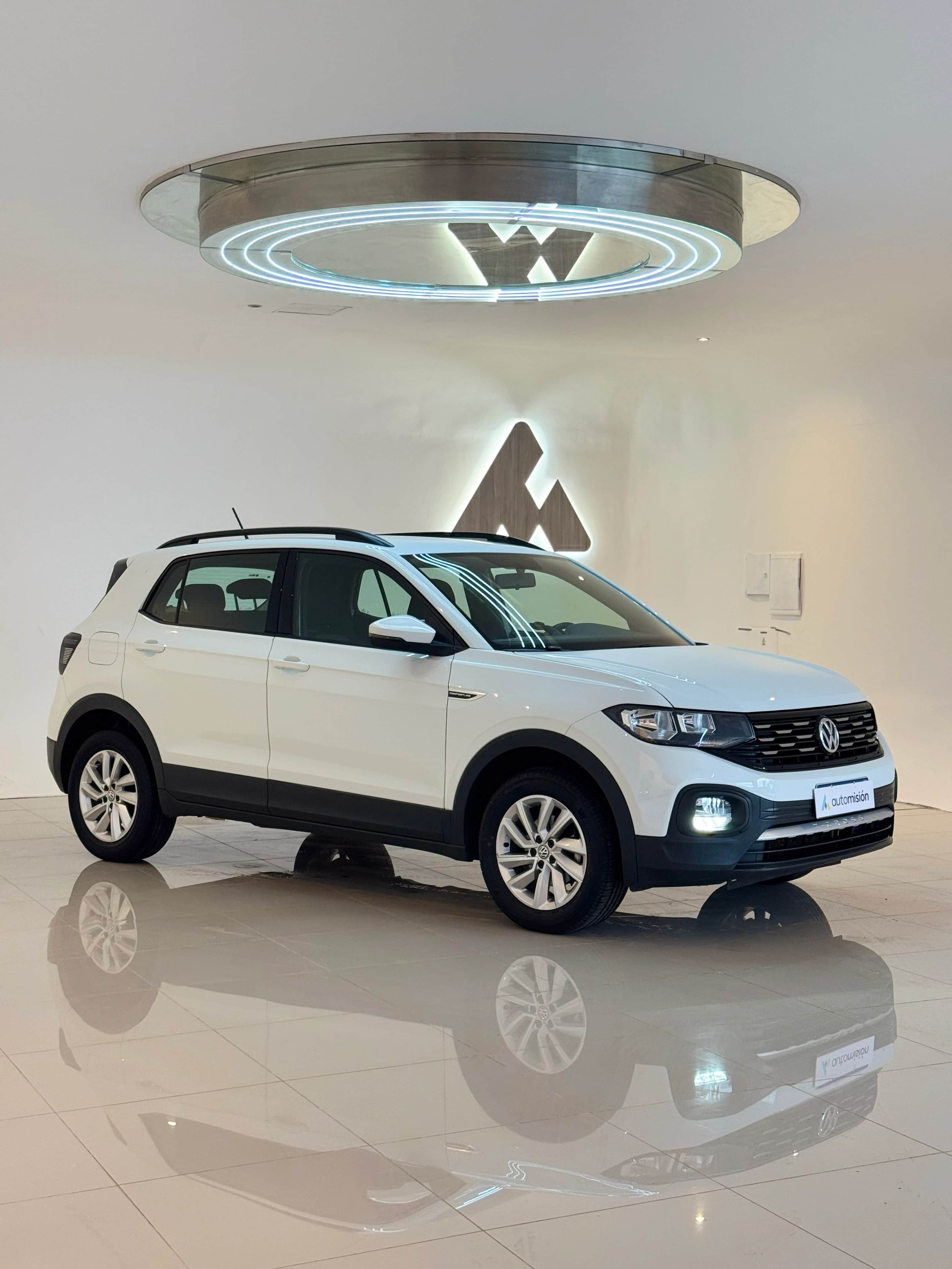 VOLKSWAGEN T-CROSS - Vista principal
