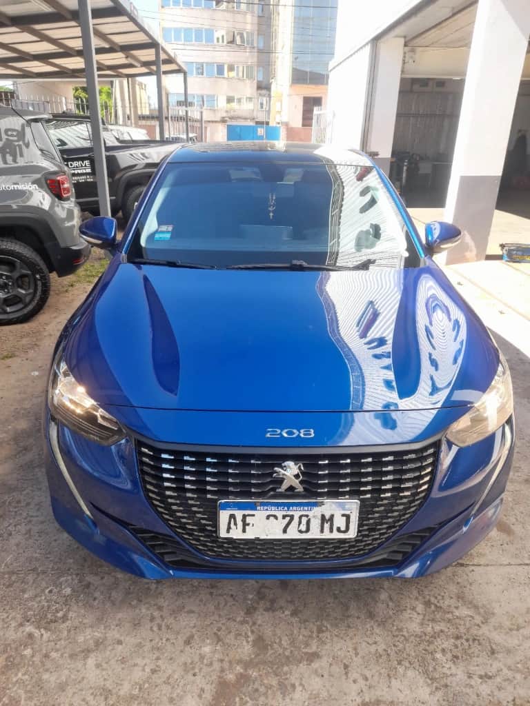 PEUGEOT 208 - Vista principal