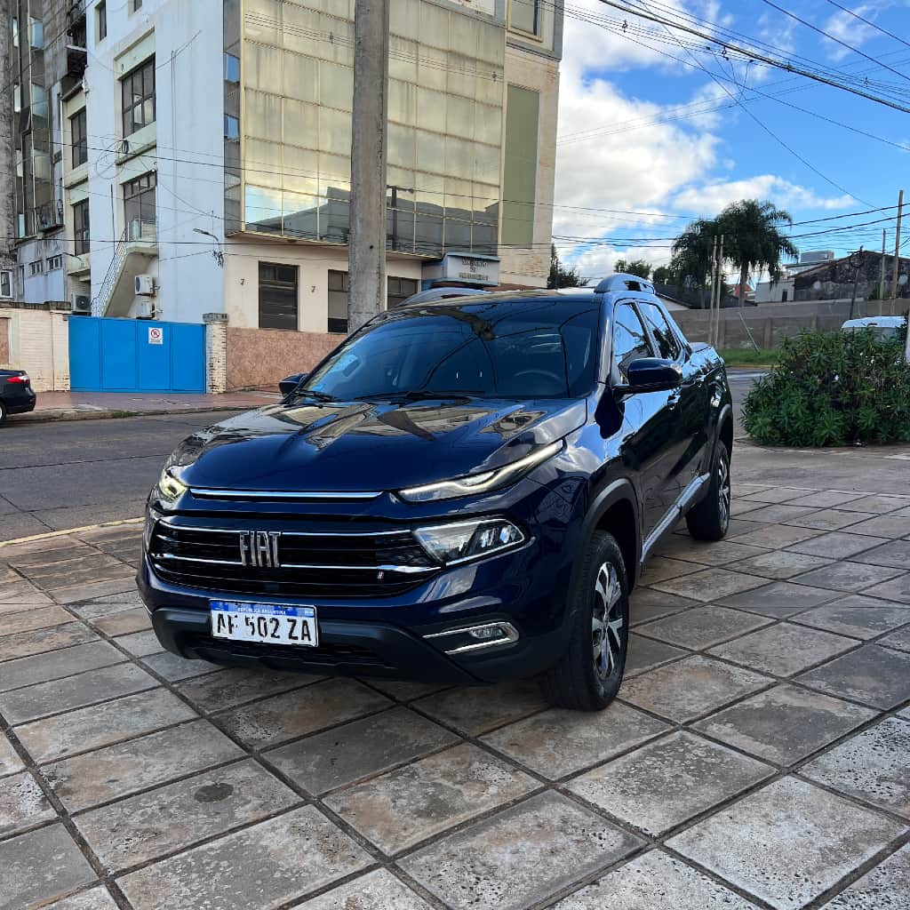 FIAT TORO color plata