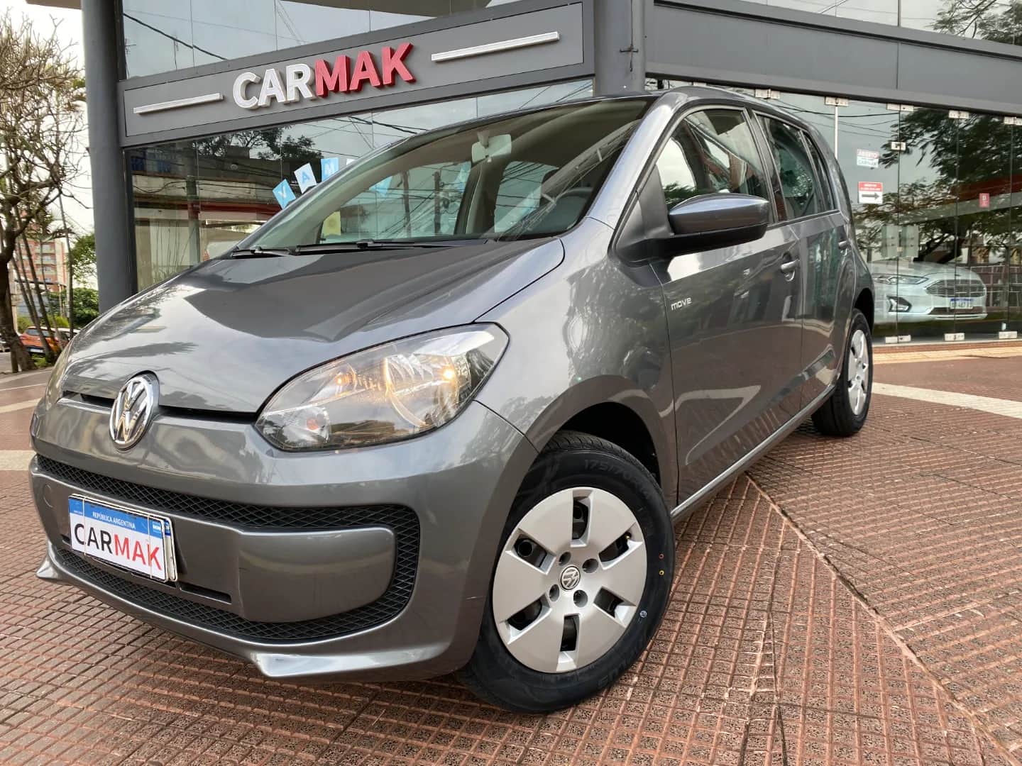 VOLKSWAGEN UP! - Vista principal